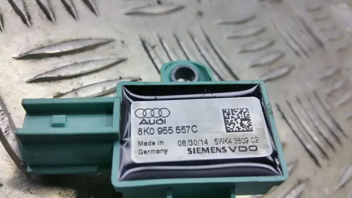 Audi A4 S4 B8 8K (2007 - 2011) 8K0955557C Датчик удара SRS — фото 3