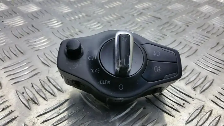 Audi A4 S4 B8 8K (2007 - 2011) 8K0941531G Включатель фонарей — фото 1