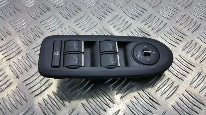 Ford Kuga I (2008 - 2012) 9M5T14A132AA Кнопка стеклоподъемников — фото 1