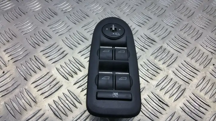 Ford Kuga I (2008 - 2012) 9M5T14A132AA Кнопка стеклоподъемников — фото 3
