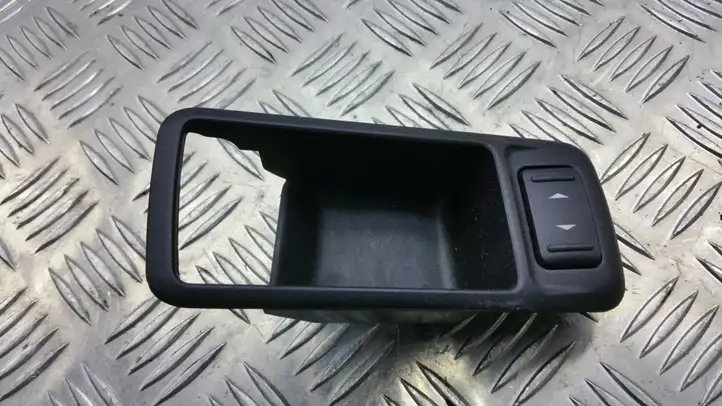 Ford Kuga I (2008 - 2012) 3M51226A36AFW Кнопка стеклоподъемников — фото 1