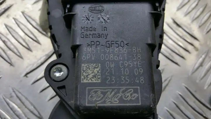 Ford Kuga I (2008 - 2012) 3M519F836BH Педаль акселератора — фото 4