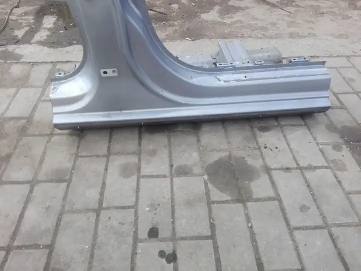 Audi A4 S4 B8 8K (2007 - 2011) Средняя стойка кузова (B) — фото 2