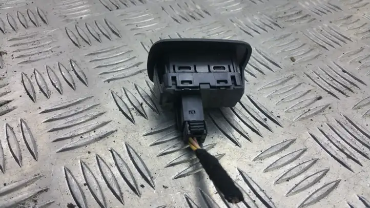 Citroen C5 (2008 - 2017) 96623726 Кнопка стеклоподъемников — фото 3
