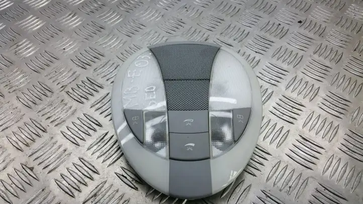 Mercedes-Benz E W211 (2002 - 2009) A2118202201 Передняя подсветка — фото 1