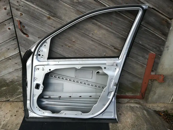 Mercedes-Benz ML W164 (2005 - 2011) Дверь — фото 2