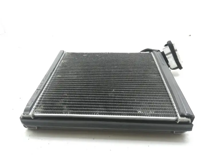 Toyota Auris 150 (2006 - 2012) 05J03C6092 Испаритель кондиционера — фото 3