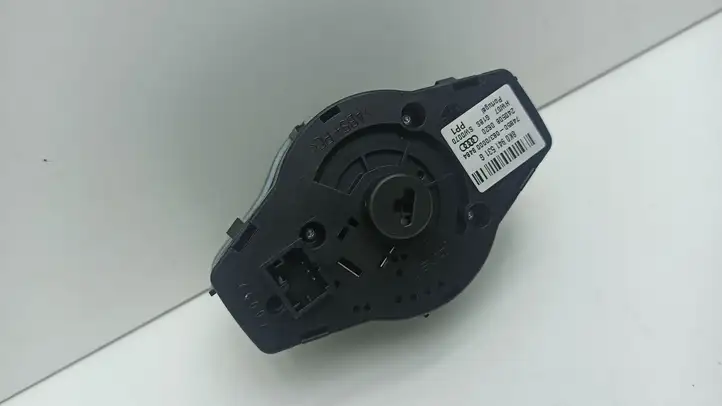 Audi A4 S4 B8 8K (2007 - 2011) 8K0941531 Включатель фонарей — фото 4