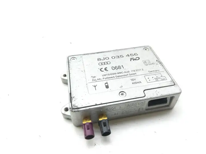 Audi A4 S4 B8 8K (2007 - 2011) 8J0035456 Усилитель антенны — фото 1