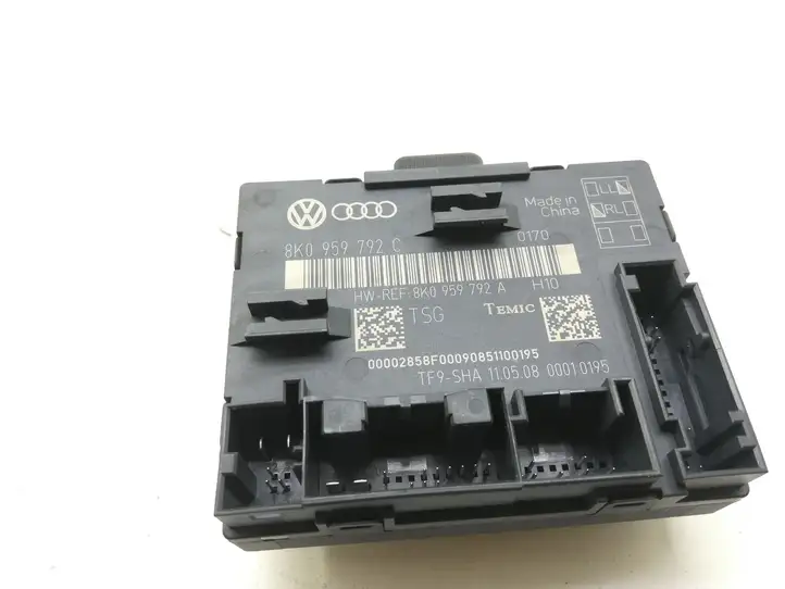 Audi A4 S4 B8 8K (2007 - 2011) 8K0959792C Блок управления дверью — фото 1