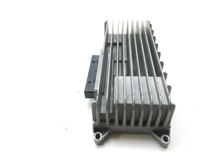 Audi A4 S4 B8 8K (2007 - 2011) 8T0035223AB Усилитель звука — фото 2