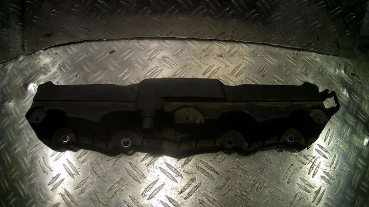 Peugeot 307 (2001 - 2005)  9638569980 Крышка головки