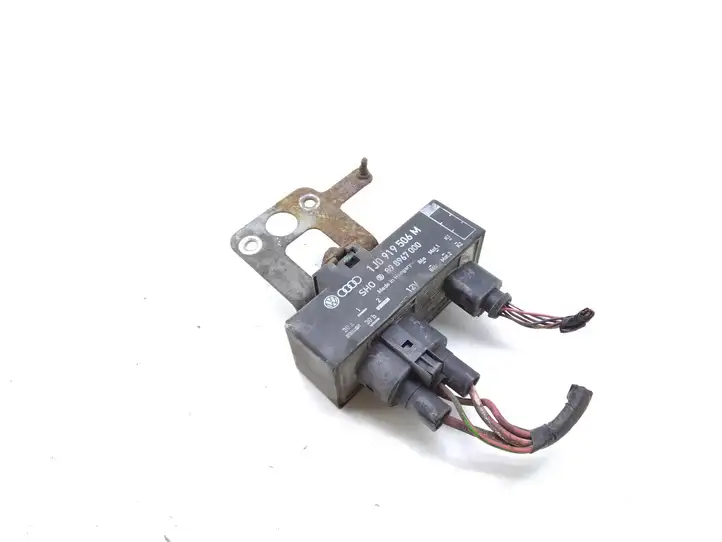 Seat Ibiza III (6L) (2002 - 2008) 1J0919506M Реле вентилятора охлаждения — фото 1