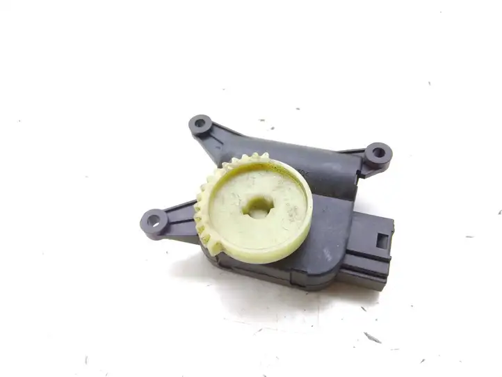 Seat Ibiza III (6L) (2002 - 2008) 0132801357 Двигатель задвижки потока воздуха — фото 3