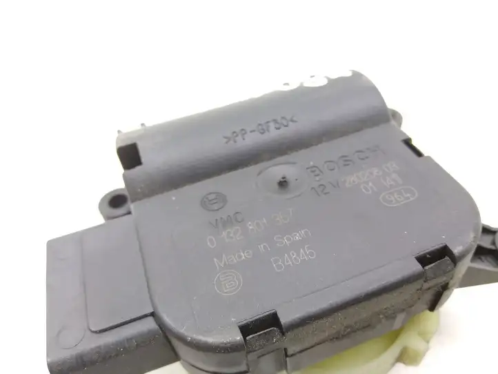 Seat Ibiza III (6L) (2002 - 2008) 0132801357 Двигатель задвижки потока воздуха — фото 4