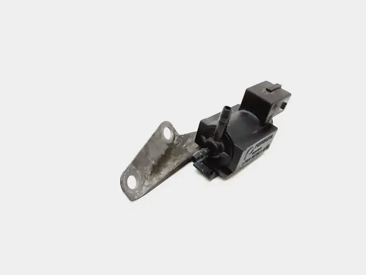 BMW X5 E70 (2006 - 2013) 7810831 Вакуумный клапан — фото 2