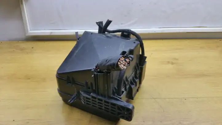Hyundai i30 (2007 - 2012) 919512R111 Блок предохранителей (комплект) — фото 5