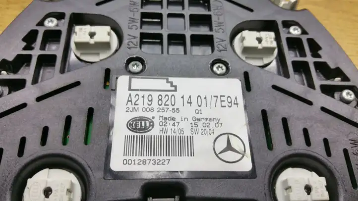 Mercedes-Benz CLS C219 (2003 - 2011) A2198201401 Задняя подсветка — фото 4