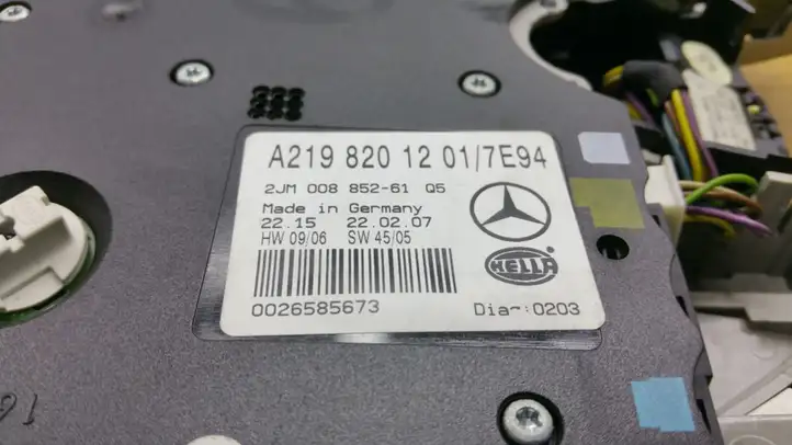 Mercedes-Benz CLS C219 (2003 - 2011) A2198201201 Передняя подсветка — фото 5