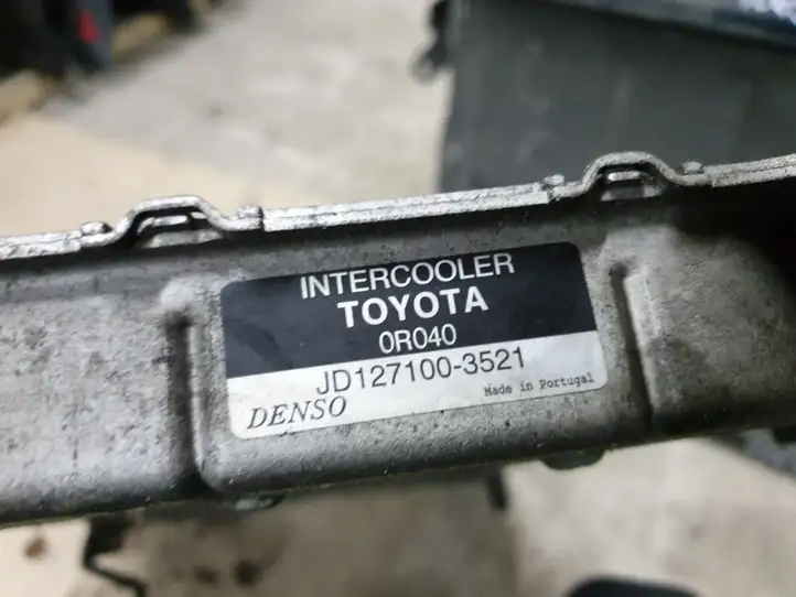 Toyota Avensis T270 (2009 - 2012) JD1271003521 Интеркулер — фото 2