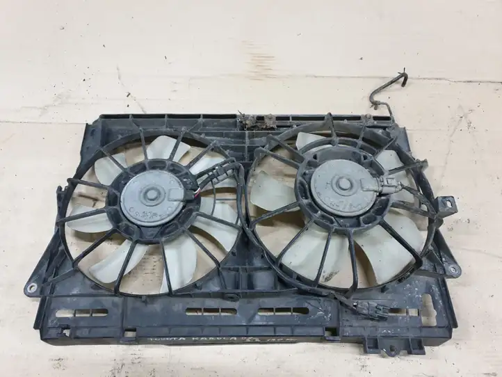 Toyota Corolla Verso AR10 (2004 - 2009) 1680008290 Дифузор радиатора — фото 1