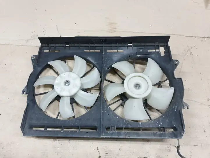 Toyota Corolla Verso AR10 (2004 - 2009) 1680008290 Дифузор радиатора — фото 2