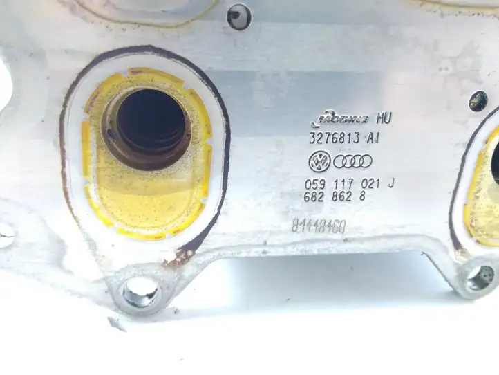 Audi A6 S6 C6 4F (2004 - 2008) 059117021J Кронштейн масляного фильтра — фото 3
