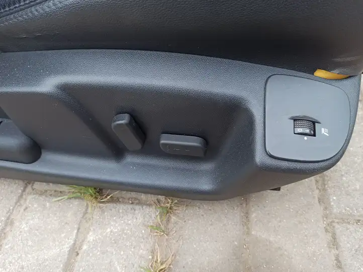 Renault Latitude (L70) (2010 - 2014) Комплект отделки дверей — фото 33