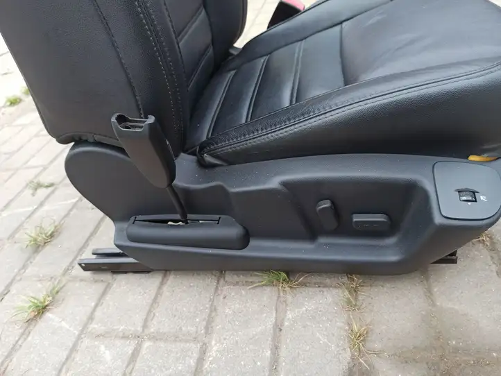 Renault Latitude (L70) (2010 - 2014) Комплект отделки дверей — фото 35