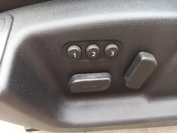 Renault Latitude (L70) (2010 - 2014) Комплект отделки дверей — фото 52