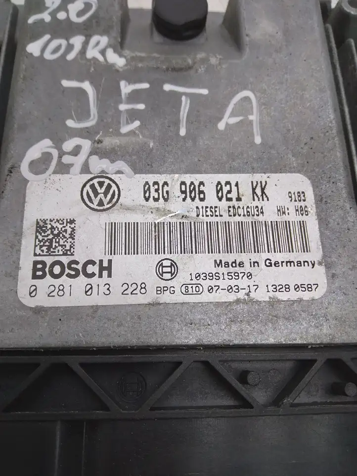 Volkswagen Jetta V (2005 - 2010) 03G906021KK Блок управления двигателем (ЭБУ) — фото 2