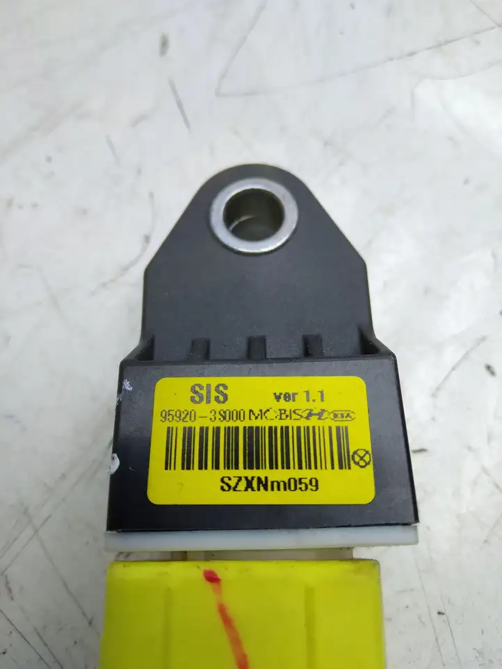 Kia Optima (2010 - 2013) 959203S000 Датчик удара SRS — фото 2