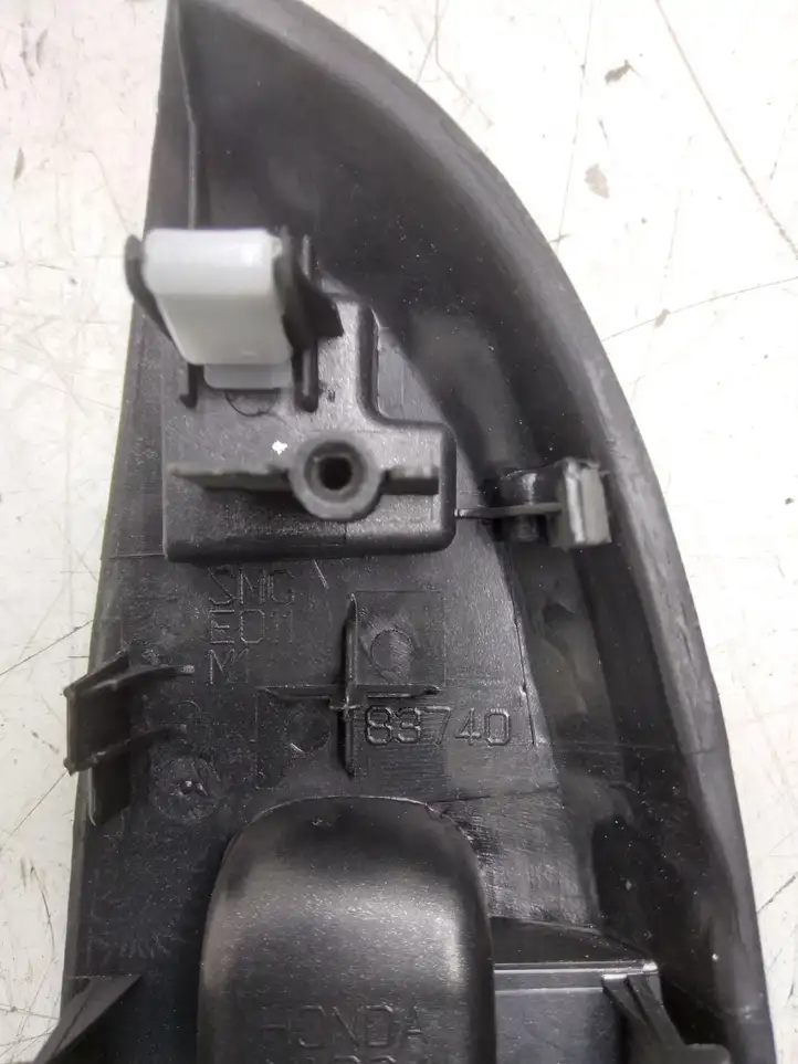 Honda Civic (2006 - 2011) 83740SMGE011M1 Накладка кнопки стеклоподъемника — фото 2