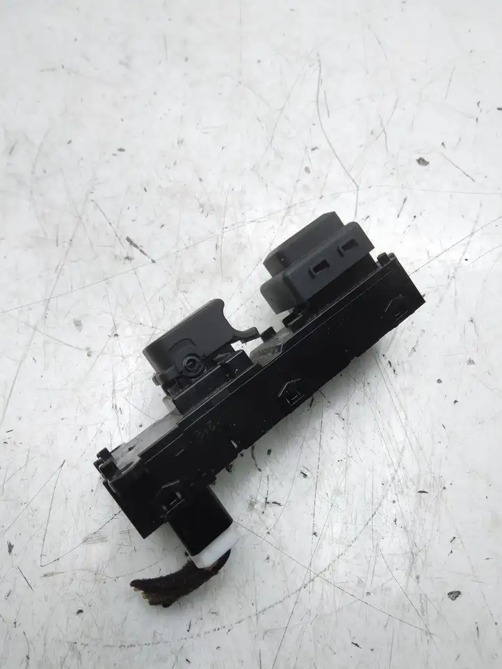 Kia Optima (2010 - 2013) 935802T030 Кнопка стеклоподъемников — фото 3