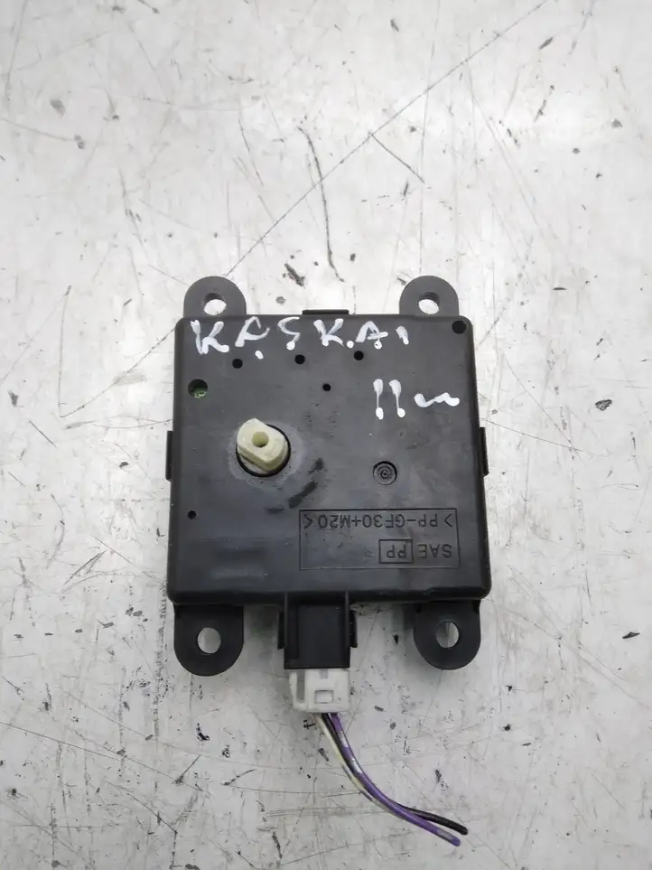 Nissan Qashqai (2010 - 2013) 3J01030850 Двигатель задвижки потока воздуха — фото 1