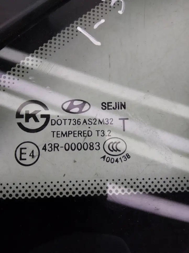 Hyundai i30 (2012 - 2015) Заднее боковое стекло — фото 3