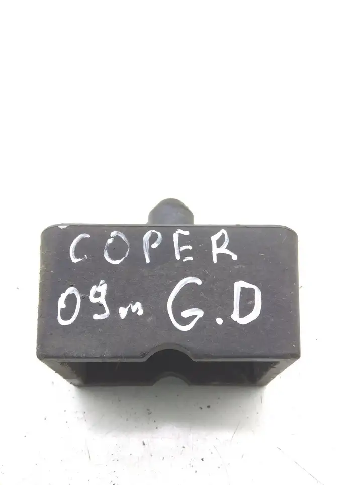 Mini One Cooper Coupe R56 (2004 - 2014) 14121810 Подушка домкрата — фото 3