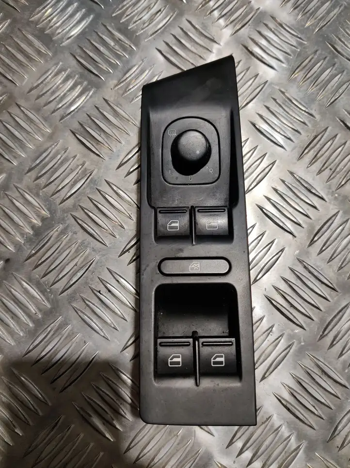 Volkswagen PASSAT B7 (2011 - 2014) 3AC857858A Кнопка стеклоподъемников — фото 1