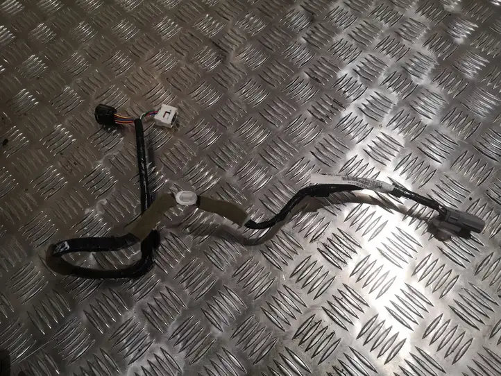 Toyota RAV 4 (XA30) (2006 - 2016) 8974642020 Проводка передней двери — фото 3