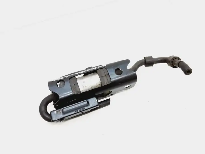 Volkswagen Touran II (2010 - 2016) 5N0906129B Топливный насос — фото 1