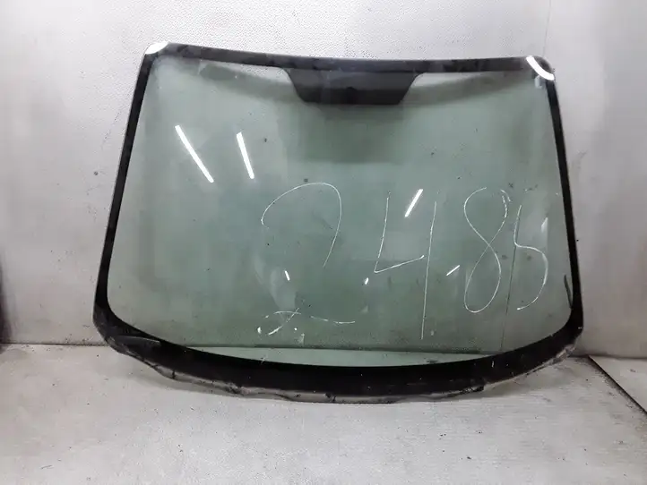 Mazda 2 (2003 - 2007)   Переднее стекло