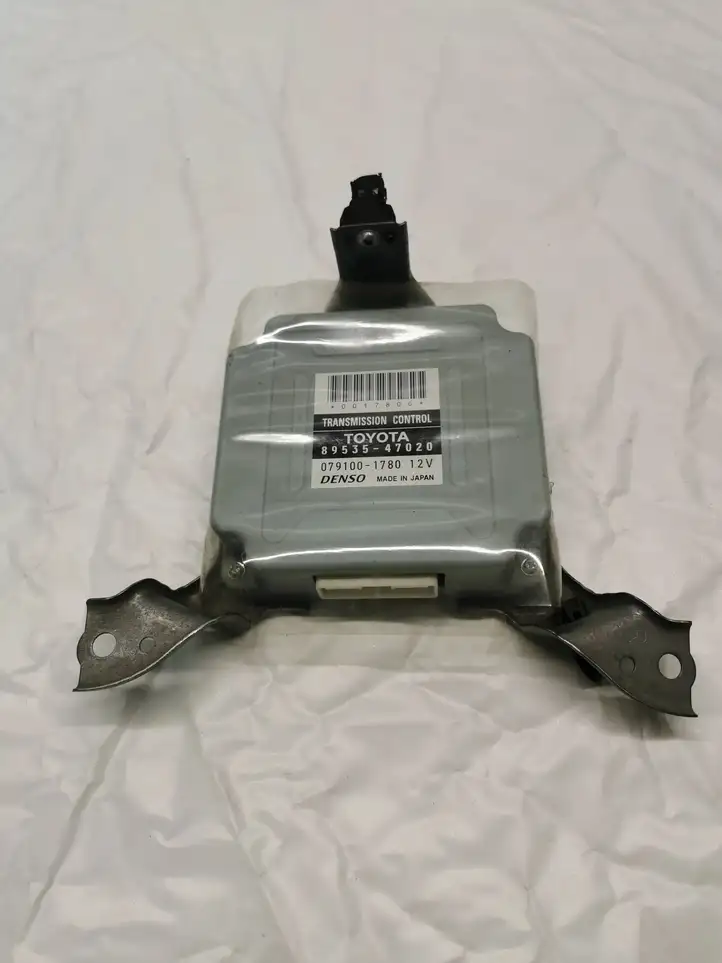Toyota Prius (XW20) (2003 - 2009) 8953547020 Прочие блоки управления — фото 1