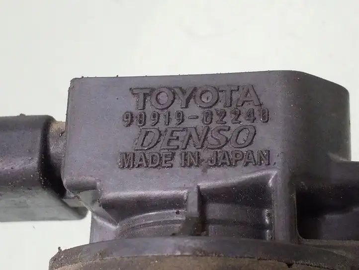 Toyota Yaris (1999 - 2003) 9091902240 Катушка зажигания — фото 2