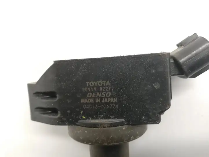 Toyota RAV 4 (XA50) (2018 - ) 9091902277 Катушка зажигания — фото 2
