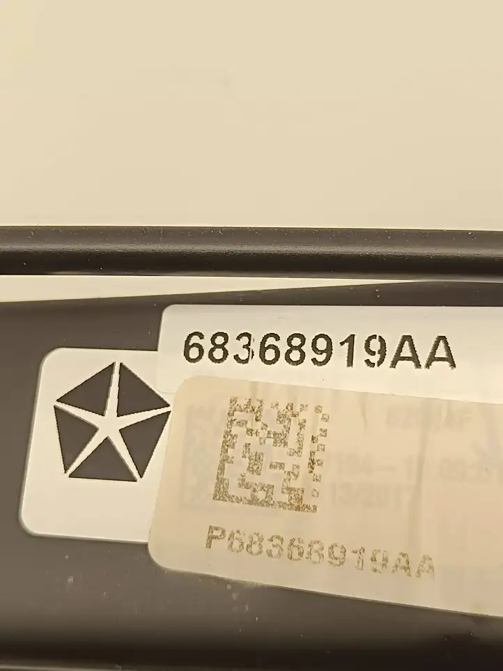 Chrysler Pacifica (2016 - ) 68368919AA Блок управления раздвижными дверями (ECU) — фото 6
