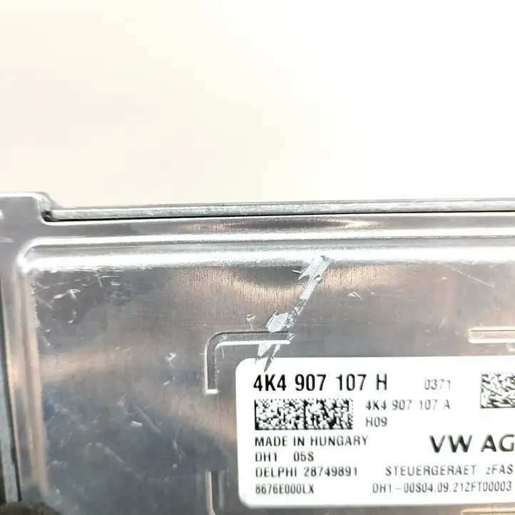 Porsche Taycan 9J1 (2019 - ) 4K4907107H Модуль управления видео — фото 8