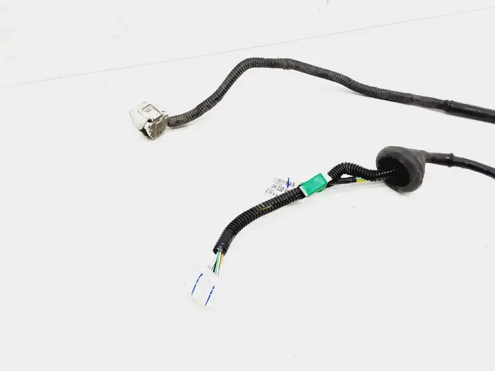 Toyota RAV 4 (XA40) (2012 - 2018) 824120R030 Прочая электропроводка — фото 2
