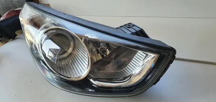 Hyundai ix35 (2009 - 2013) Передняя фара — фото 4