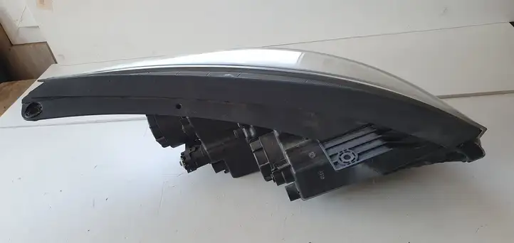 Hyundai ix35 (2009 - 2013) Передняя фара — фото 3