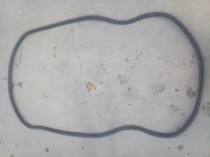 Skoda Superb B8 (3V) (2015 - 2023) Уплотнитель багажной двери (кузов) — фото 2